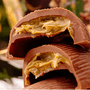 Ovo de Páscoa Recheado com Chocolate ao Leite com Creme de Pistache 250g Haoma