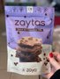 Zaytas Lascas de Brownie Crocantes com Gotas de Chocolate 70% 80g Zaya